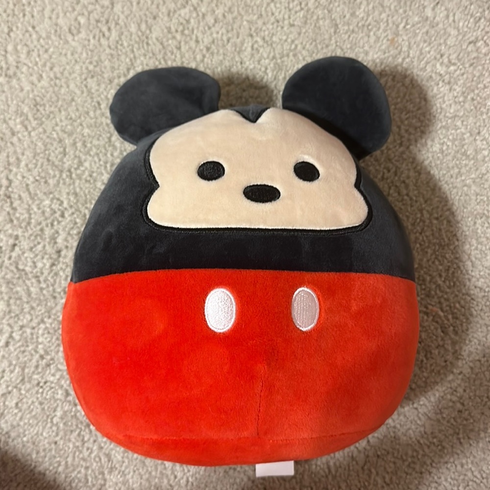 squishmallow disney exclusive mickey mouse